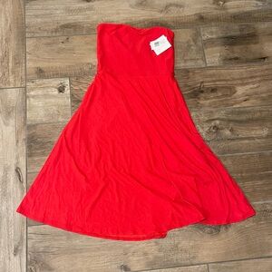 NWT Beyond Yoga Strapless MIDI Dress. Red. Size Medium.
